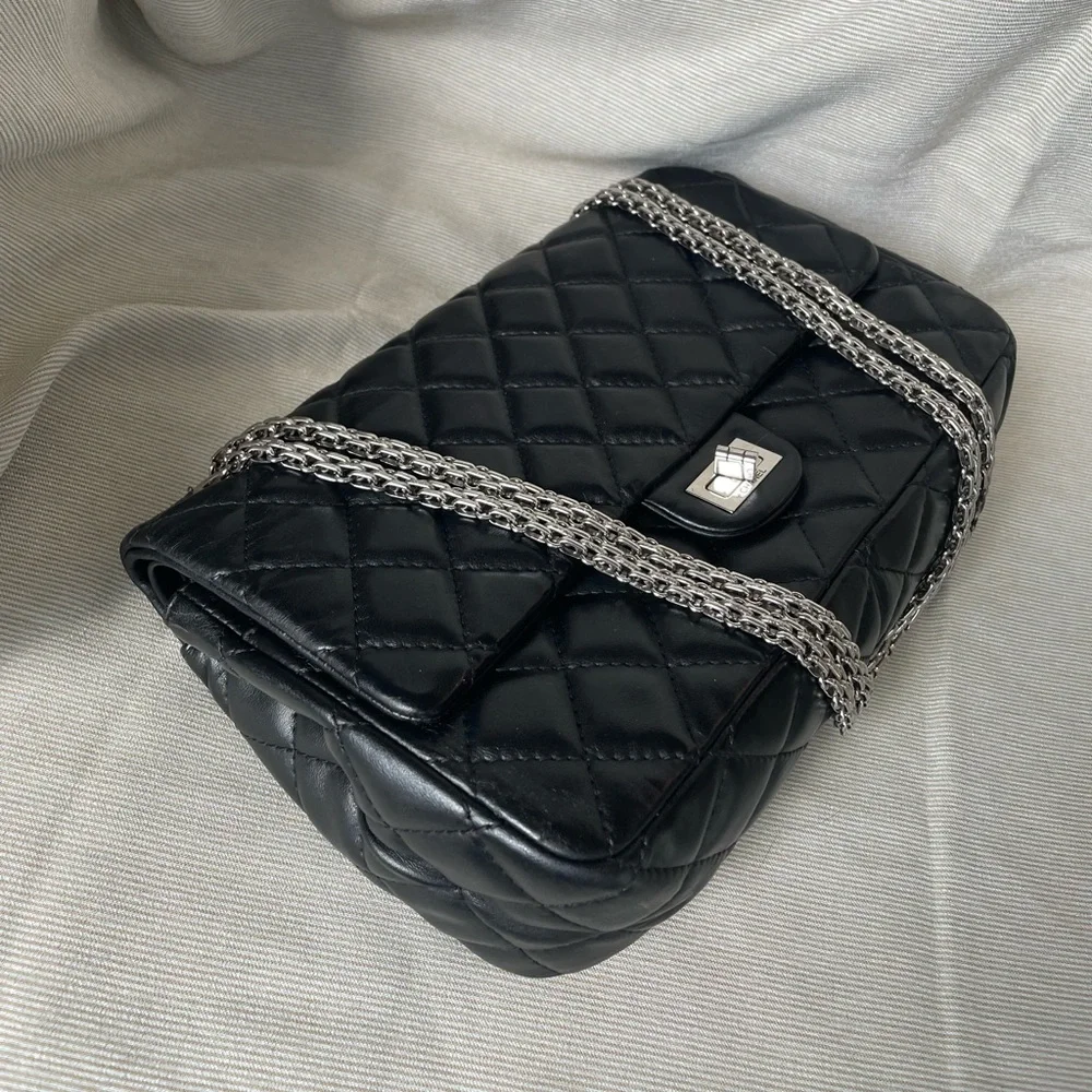 CHANEL classic quilted